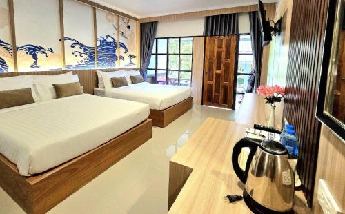 room detail thumbnail 0