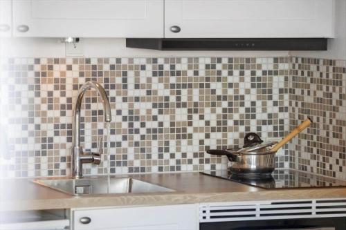 5579-Gudhjem-Sdr-Strandvej-128-1-lejl-17 in Kas