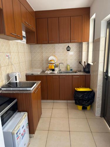 Kitchen, The white cottage in Athi River