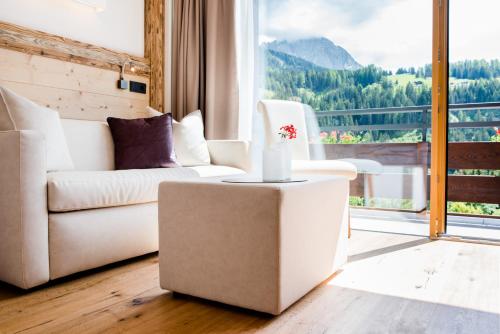 Camera doppia, vista sulle montagne, balcone