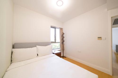 Modern 2BR 1 Living Room Suite Near Xujiahui Metro, Shanghai (foto 5)