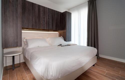 Residence Ten Suite - image 11