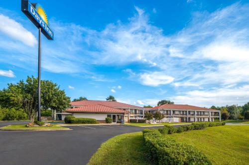 Days Inn by Wyndham Augusta Wheeler Road in Augusta, USA