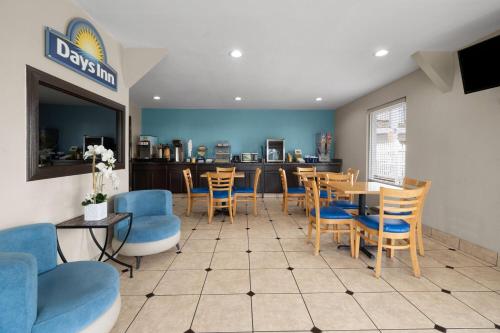 ล็อบบี้, เดย์ อินน์ บาย วินด์แฮม ออกัสตา วีลเลอร์ โร้ด (Days Inn by Wyndham Augusta Wheeler Road) in ออกัสตา