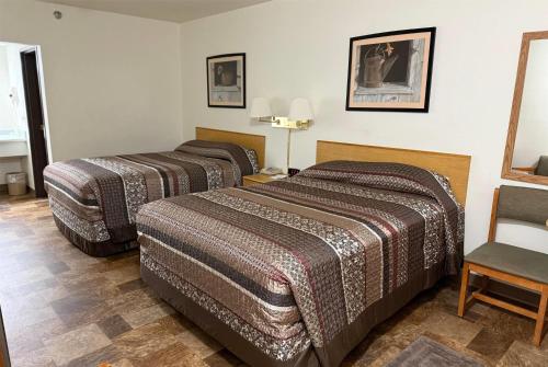 2 twin beds