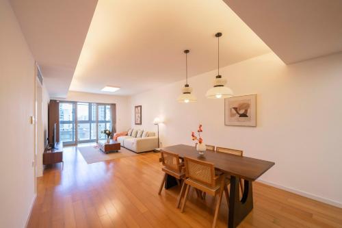 Elegant 2 Bedroom Apartment Yongxin Century Walk to Parks, Szanghaj (zdjęcie 9)