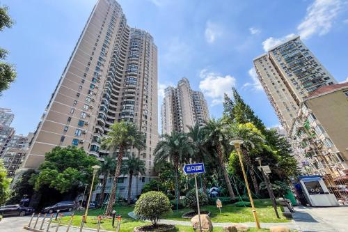 Elegant 2 Bedroom Apartment Yongxin Century Walk to Parks, Szanghaj (zdjęcie 11)