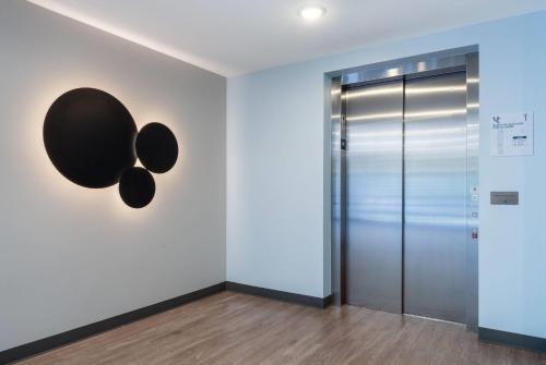 Facilities, ECHO Suites Extended Stay by Wyndham Houston Pasadena Fwy Pl in Pasadena