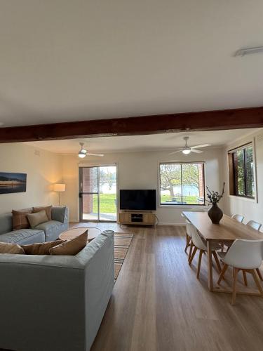 Golden Mile - On the Waterfront in บุนดาลอง