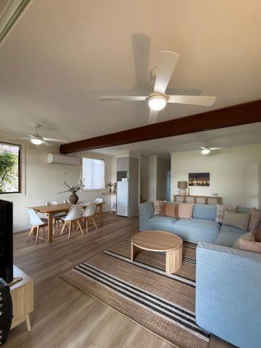 Golden Mile - On the Waterfront in บุนดาลอง