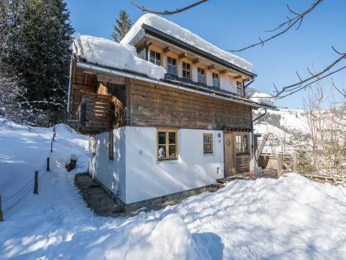 Vacation in Kaprun A chalet surrounded by nature in Kaprun, Österreich