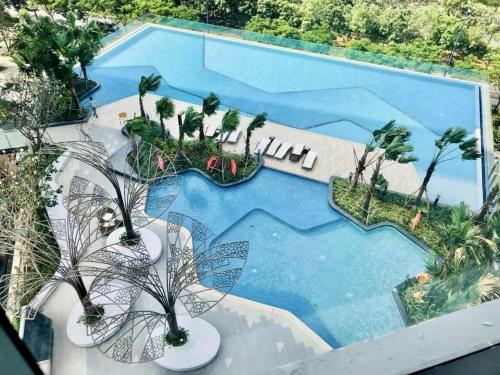 The Sun Avenue Riverside Apartments in District 2 - 수영장