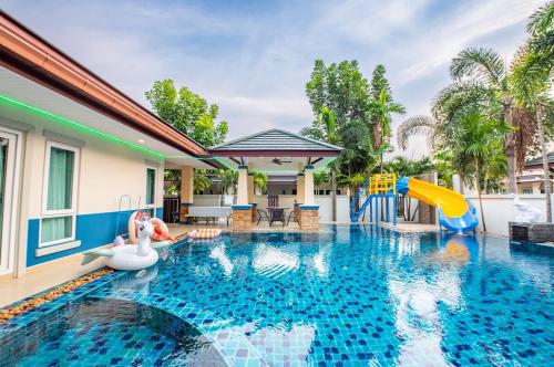 NA KARN pool villa