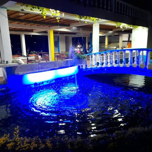 La Esmeralda Entre las Montanas in Boqueron