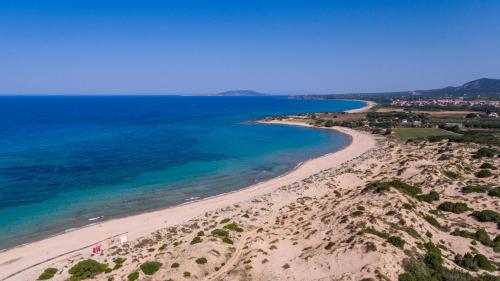  Navarone Beach Apartments in Petrochori