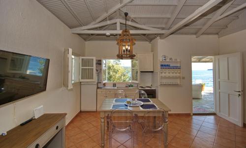 Fisherman's Cottage - image 5