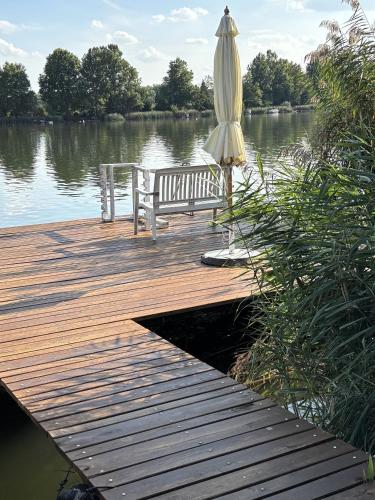 Viktória Apartman DunaWeekend (Viktoria Apartman DunaWeekend) in Domsod