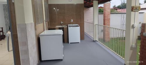 casa temporada caldas nova com 3 quartos Condominio Village muito area verde,piscinas, sauna in Estância Chácara Itapema