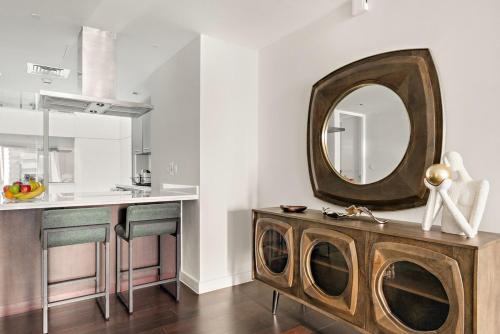 FIRST CLASS 2BR Spacious DIFC Living, Dubái (foto 3)
