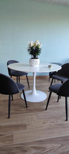 HOLIDAYS HOMES ROME GOLF Appartamenti Marco Simone AeB