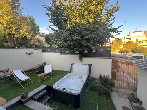 Suite 60m2 au calme à Montélimar parking privé et spa à 2 pas du centre ville - Chambre d'hôtes - Montélimar