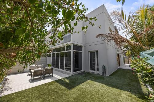 Spacious Smart Home 4BR Villa with Maid's in Arabella 2, Dubaï