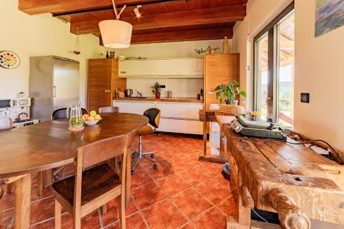 Výhled do Krkonošské krajiny (Vyhled do Krkonosske krajiny) in เซอร์มนา