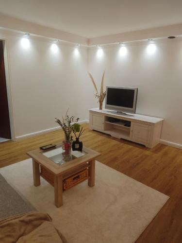 Ruhige FeWo Soutterainwohnung im Grünen, Hamburg (photo 3)