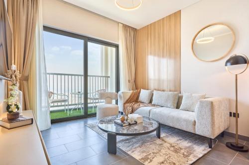 STAY BY LATINEM Luxury 1BR Plus Study Holiday Home CB 3714 Near Burj Khalifa, Dubaj (zdjęcie 4)