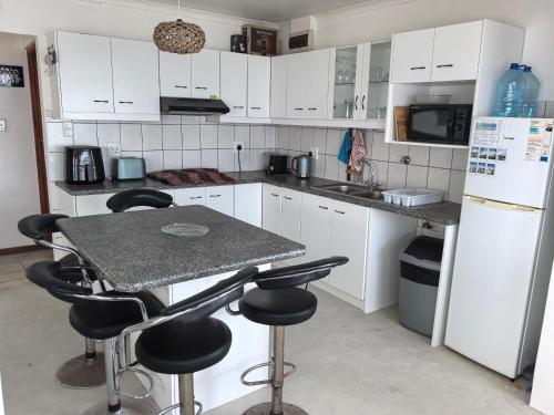 Dapur, Seaside Escape in Pantai Pearly