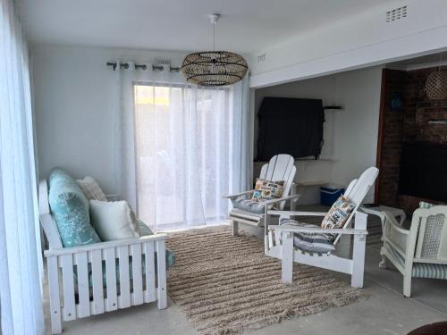 Seaside Escape in Pantai Pearly