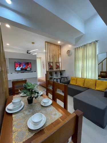 Goody's Camaya Coast Beach Condo in Mariveles