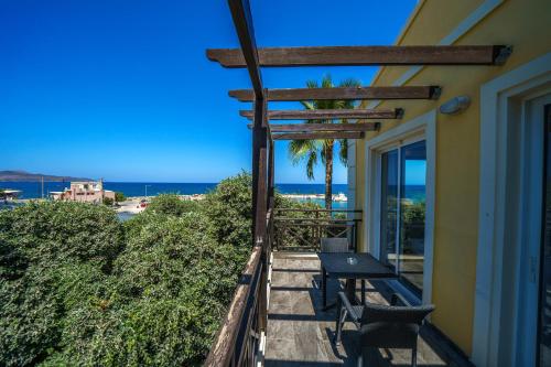 Porto Kalamaki Hotel in Nea Kidonia