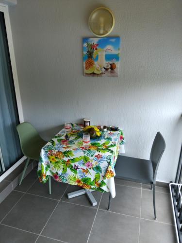 L ibiscus bois chic in Saint Francois