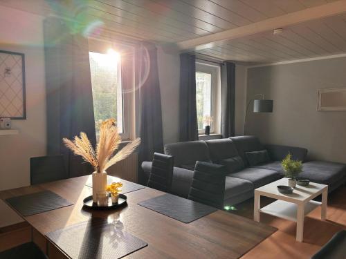 KS Stays Apartments - 3 Schlafzimmer mit 6 Einzelbetten in Bielefeld in Bielefeld, Deutschland