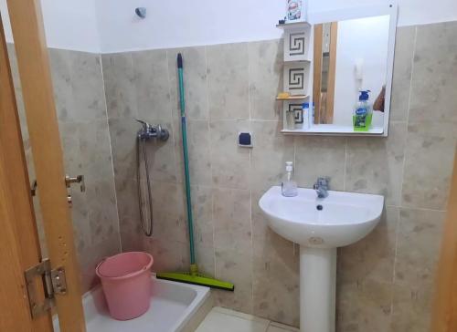 Shawna Home - image 4