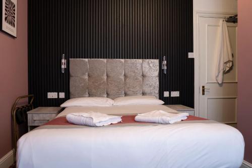 Gatwick Turret Guest House - image 10