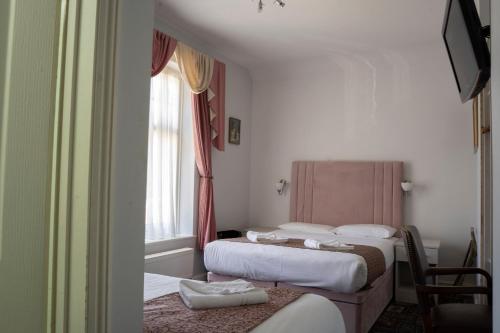 Gatwick Turret Guest House - image 14