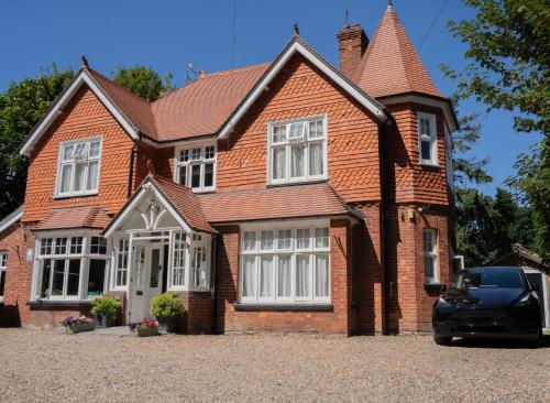 Gatwick Turret Guest House chambre d'hôte The Gatwick White House Hotel