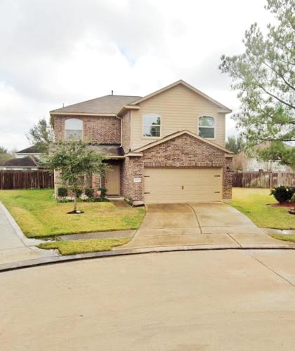 Spacious 4BR,Game RM, Huge Yard- Fam& Pet Retreat – khách sạn tại Tây Houston