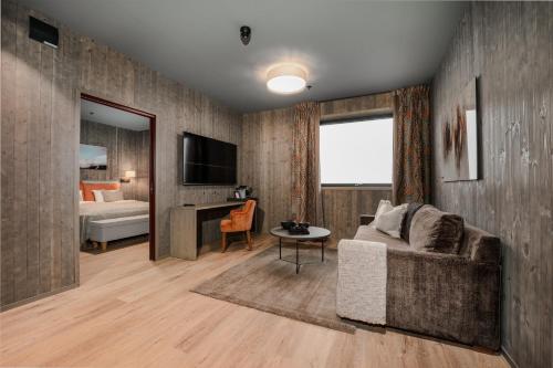 1 queen bed