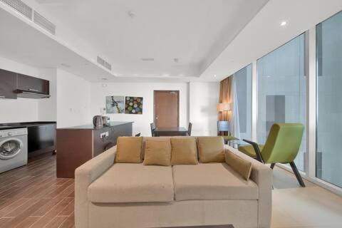 Sports City Large 1 bedroom apartment, Dubai (Foto 6)
