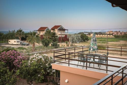 Exterior view, Sirens House near Rapaniana Beach