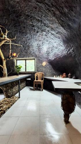 Mamalakandam Rock Cave at Diya Homestay in Inchathotty