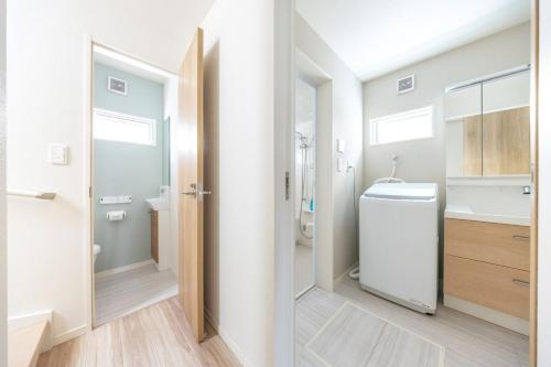 2 minutes to the station Newly built house near Shinjuku 7 people