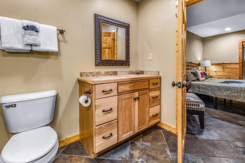 Bearmont Lodge Cabin - image 7
