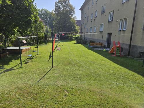 Kert, Apartmán Via Piaristi - self check in (Apartman Via Piaristi - self check in) in Pribor