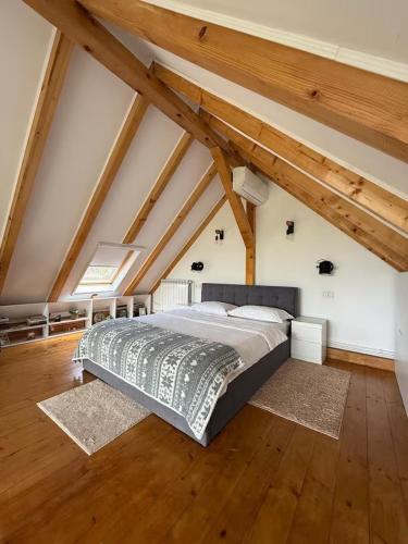 Cozy Chalet A-Frame in 普斯塔