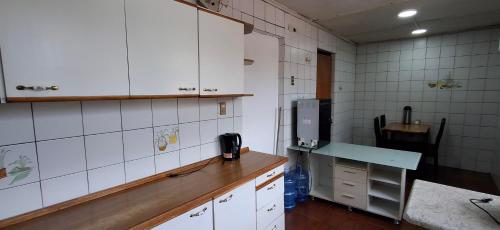 Konyha, Albergue AH in Angol