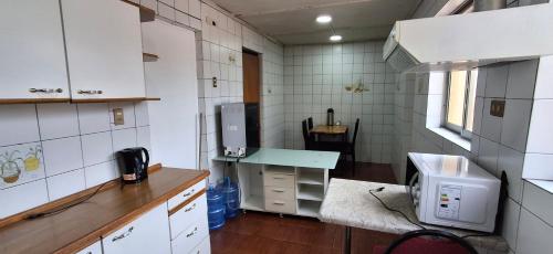 Konyha, Albergue AH in Angol